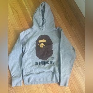 Bape hoodie. Size Men’s small. Excellent condition, worn lightly. Color Grey.